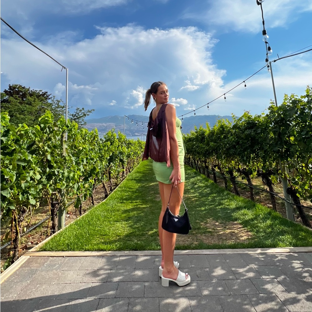 Meet your Posher, Ally 🫶